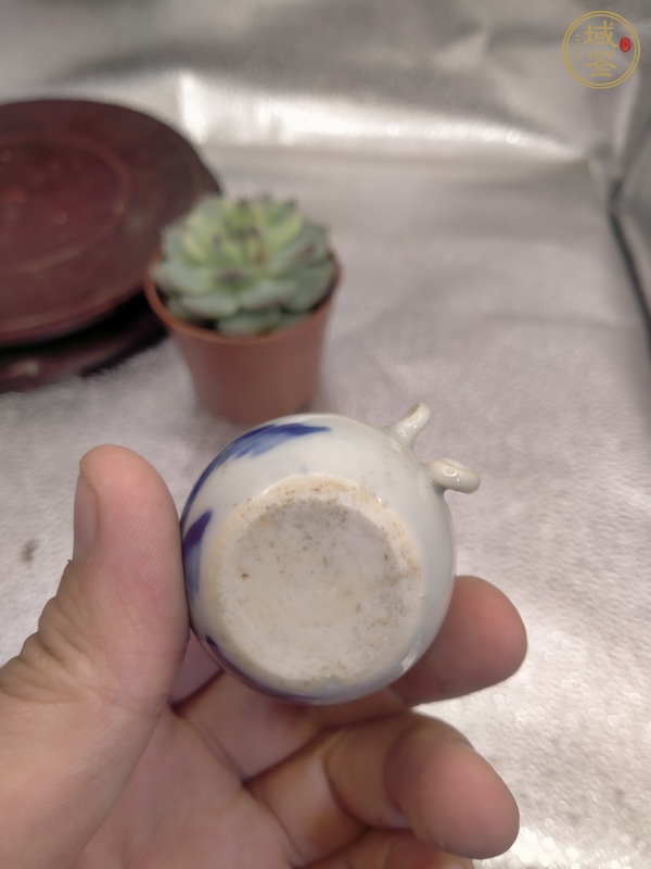 古玩陶瓷山水紋青花鳥食罐真品鑒賞圖
