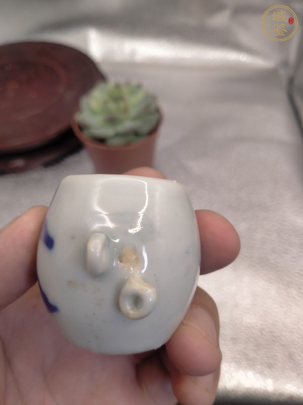 古玩陶瓷山水紋青花鳥食罐真品鑒賞圖