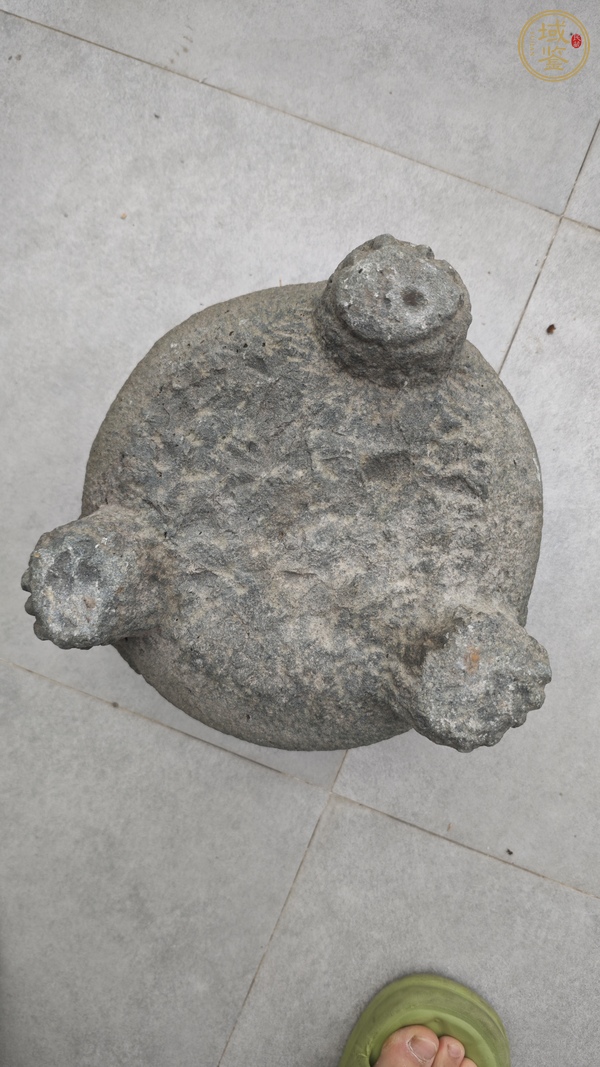 古玩雜項(xiàng)石頭三足獸面爐真品鑒賞圖
