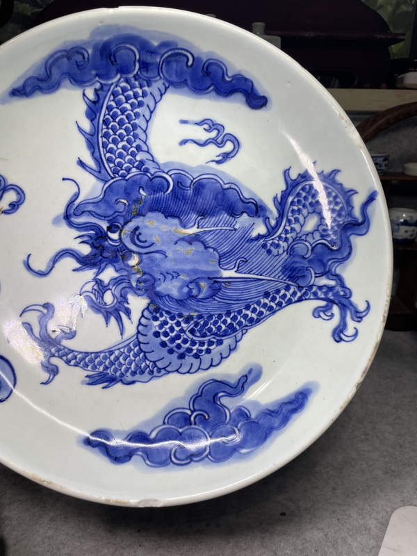 古玩陶瓷清早期雍正青花過墻龍紋大盤拍賣,當前價格6799元