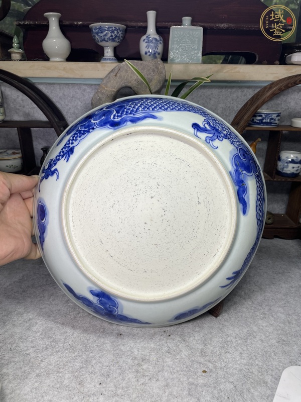 古玩陶瓷青花過墻龍紋盤真品鑒賞圖