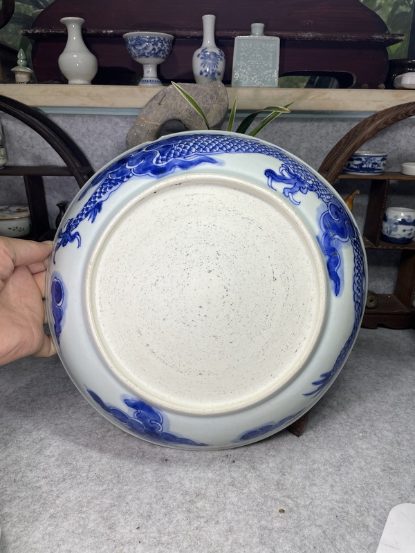 古玩陶瓷清早期雍正青花過墻龍紋大盤拍賣,當前價格6799元