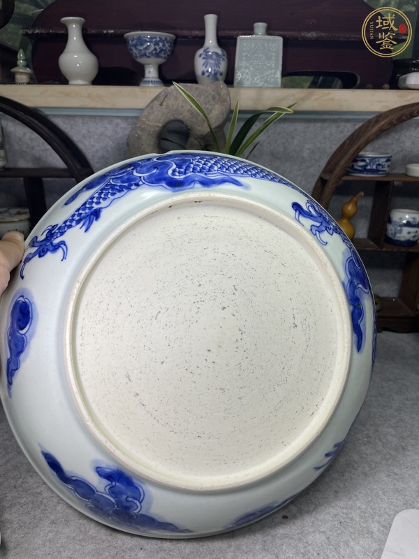 古玩陶瓷青花過墻龍紋盤真品鑒賞圖