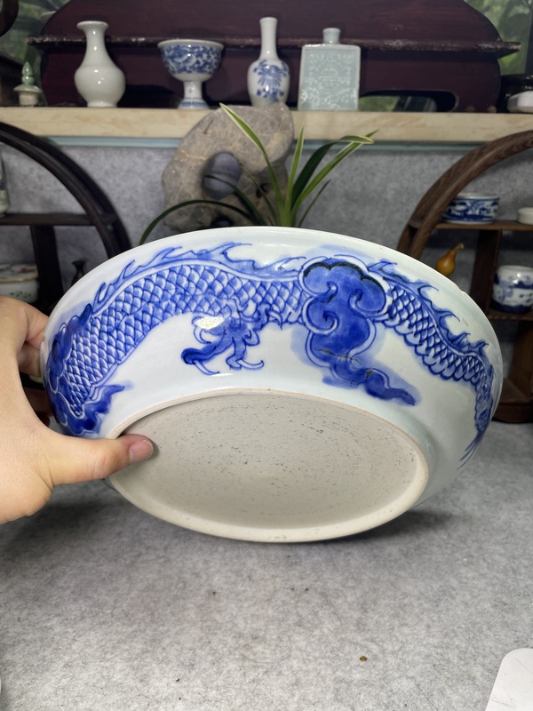古玩陶瓷清早期雍正青花過墻龍紋大盤拍賣,當前價格6799元