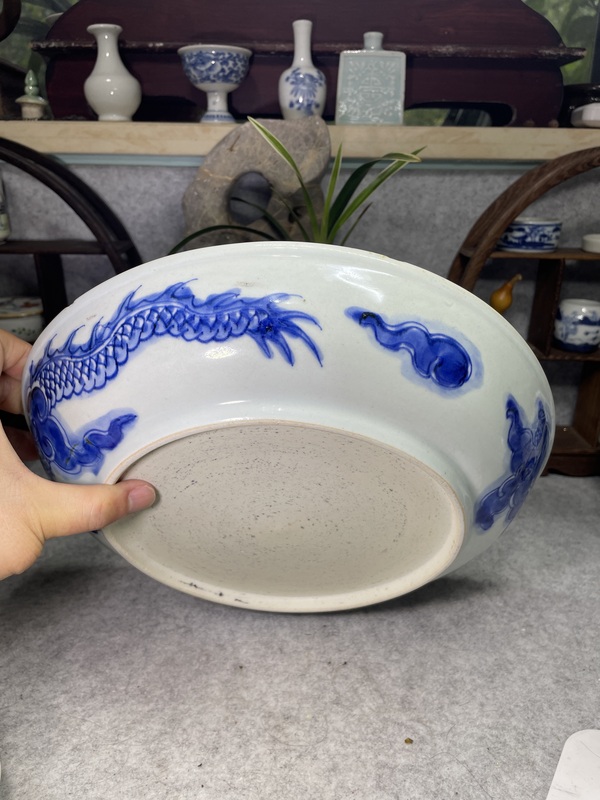 古玩陶瓷清早期雍正青花過墻龍紋大盤拍賣,當前價格6799元