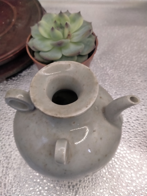 古玩陶瓷明末青白釉三系執(zhí)壺拍賣，當(dāng)前價格99元