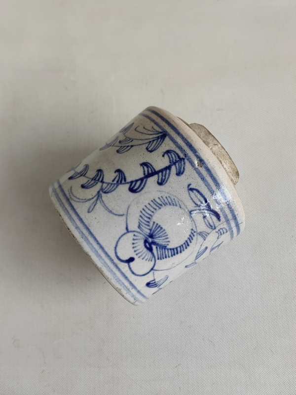 古玩陶瓷青花花卉紋香爐拍賣,當(dāng)前價(jià)格456元