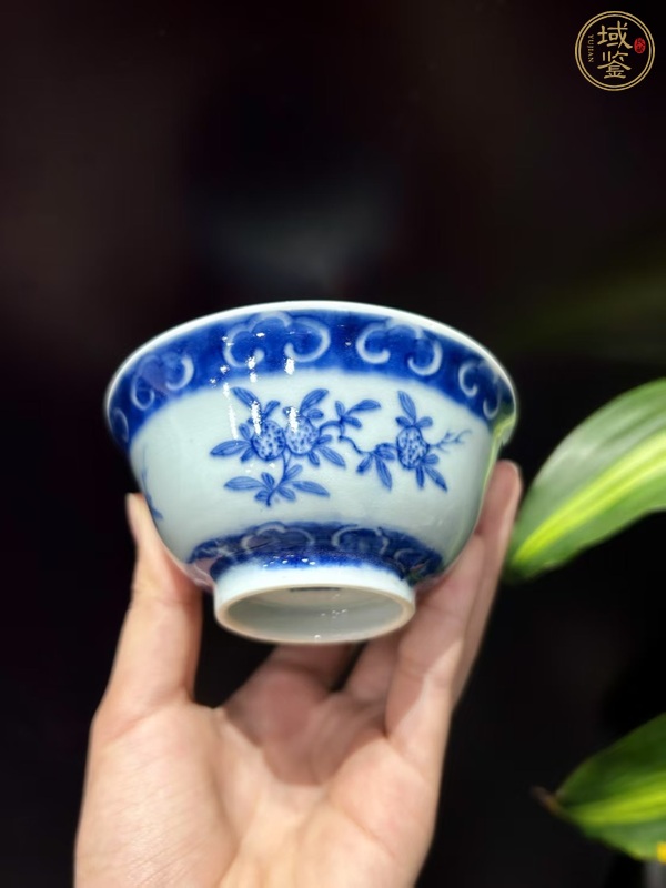 古玩陶瓷青花三多紋茶碗真品鑒賞圖