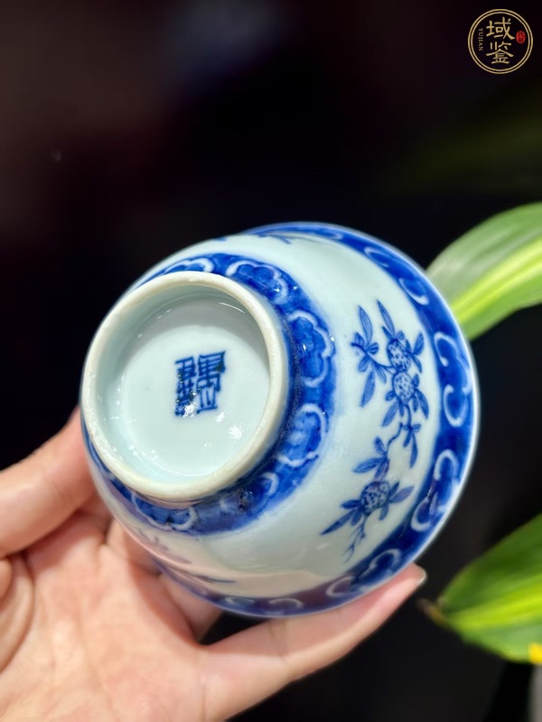 古玩陶瓷青花三多紋茶碗真品鑒賞圖