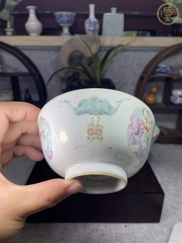 古玩陶瓷粉彩和合二仙圖茶碗真品鑒賞圖