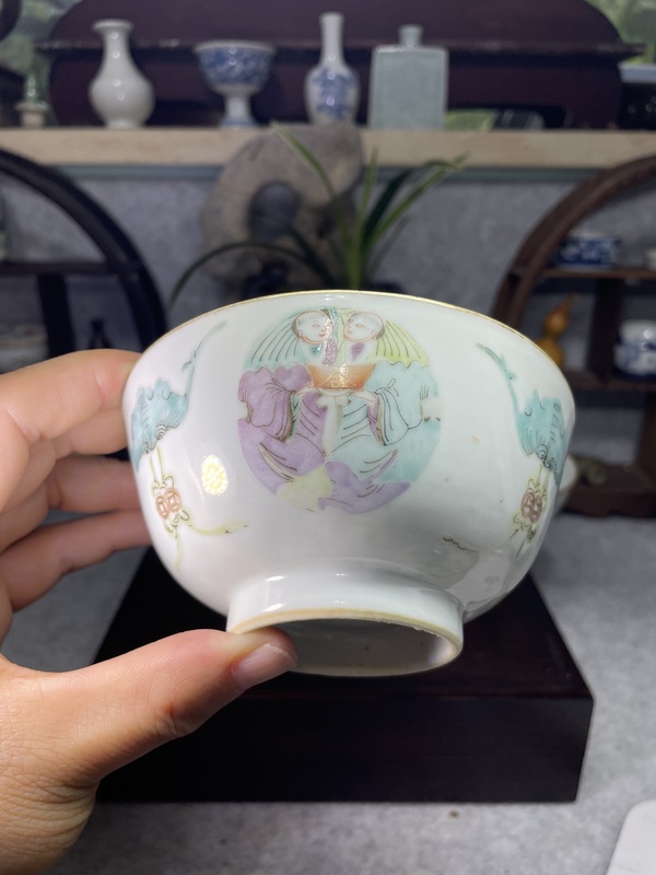 古玩陶瓷清同治細(xì)路粉彩和合二仙圖碗一對(duì)拍賣，當(dāng)前價(jià)格6888元