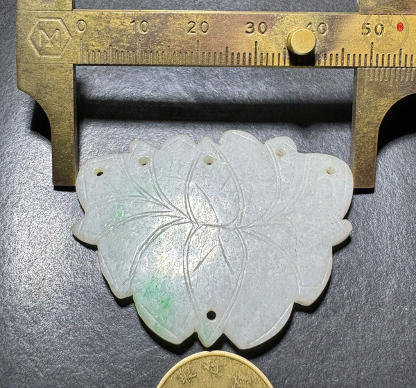 古玩玉器蓮花佩真品鑒賞圖