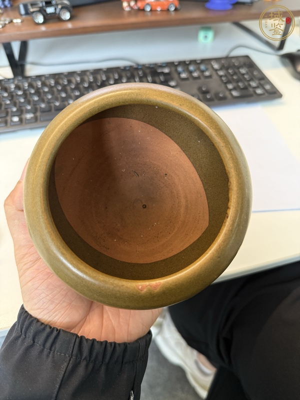 古玩陶瓷茶葉末釉案缸真品鑒賞圖