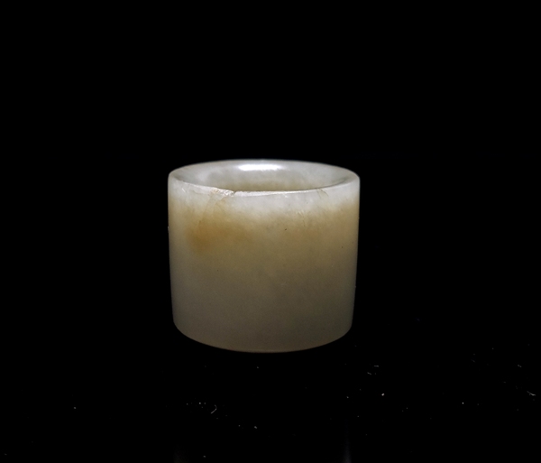 古玩雜項清代和田扳指(內徑22mm)拍賣,當前價格3300元