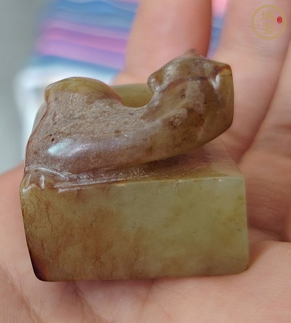 古玩玉器仿古玉雕獸扭印真品鑒賞圖