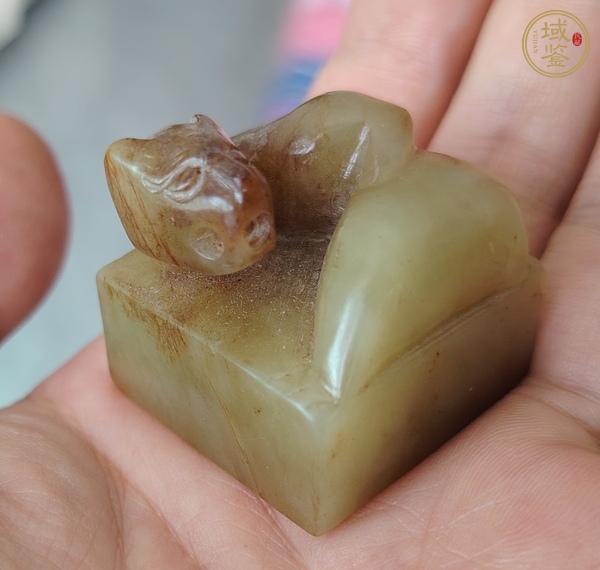 古玩玉器仿古玉雕獸扭印真品鑒賞圖