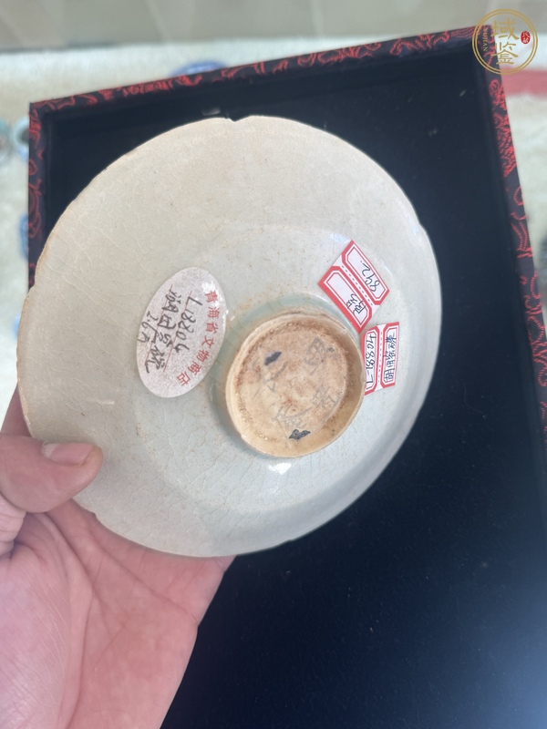 古玩陶瓷青白釉刻花葵口盤真品鑒賞圖
