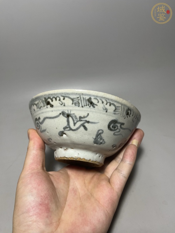 古玩陶瓷青花海馬圖碗真品鑒賞圖