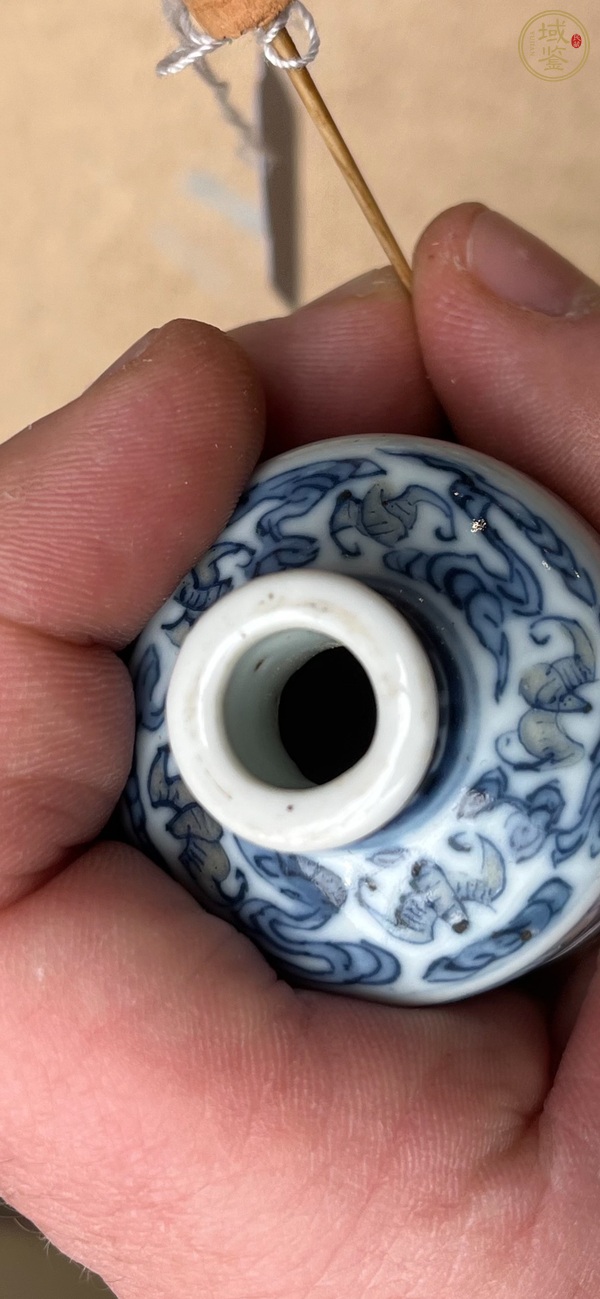 古玩陶瓷青花釉里紅鼻煙壺真品鑒賞圖