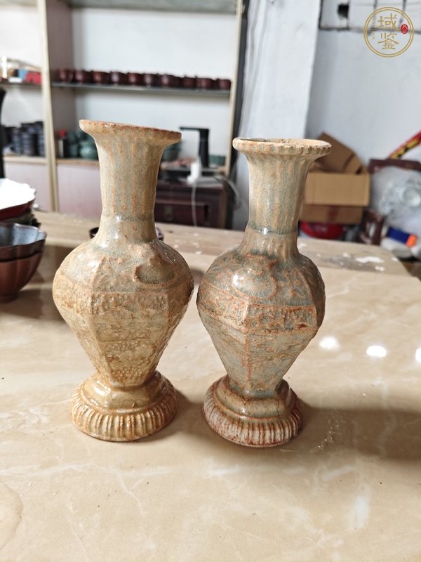 古玩陶瓷云市窯青白釉盤口瓶真品鑒賞圖