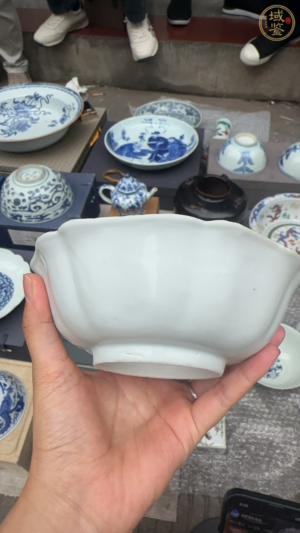 古玩陶瓷白釉葵口碗真品鑒賞圖