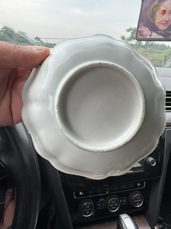 古玩陶瓷白釉葵口碗真品鑒賞圖