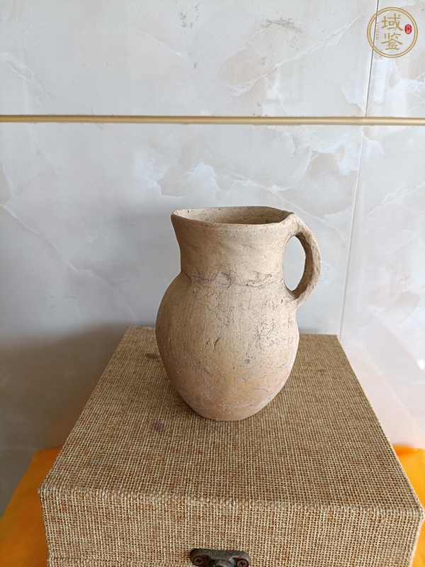 古玩陶瓷齊家文化單耳陶壺真品鑒賞圖
