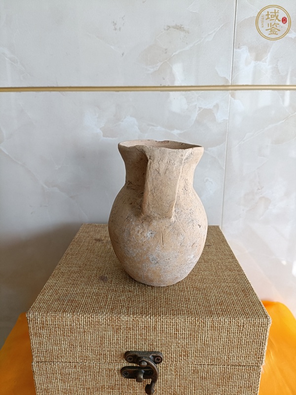 古玩陶瓷齊家文化單耳陶壺真品鑒賞圖