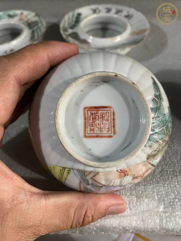 古玩陶瓷粉彩蓋碗真品鑒賞圖