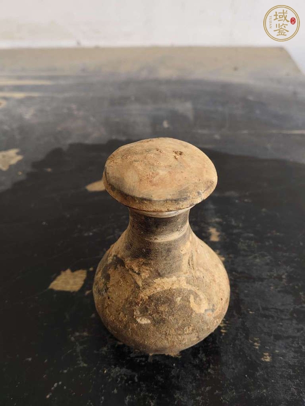 古玩陶瓷灰陶彩繪撇口瓶真品鑒賞圖