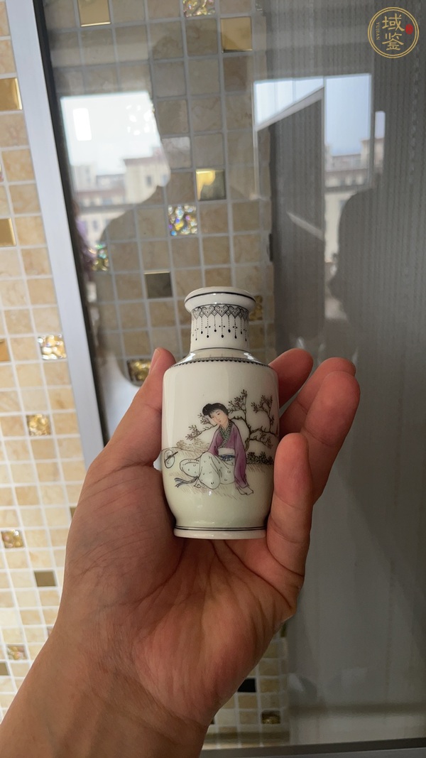古玩陶瓷粉彩仕女紋棒槌瓶 真品鑒賞圖