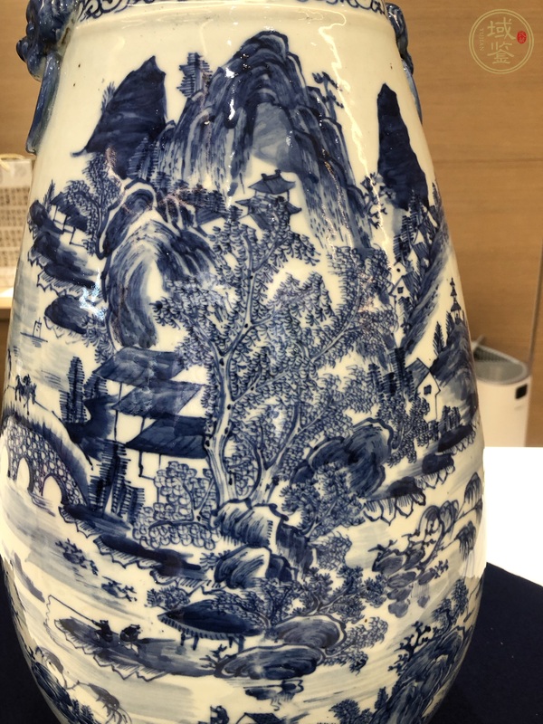 古玩陶瓷 雙鋪首青花瓶真品鑒賞圖
