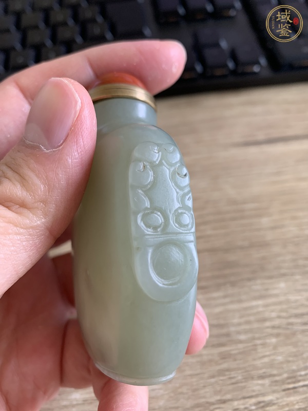 古玩玉器80年代仿清鋪首鼻煙壺真品鑒賞圖