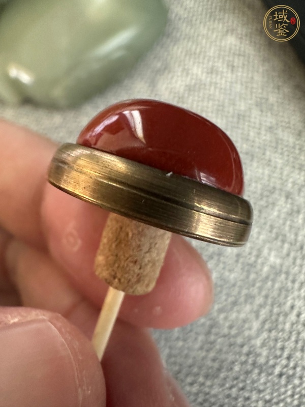 古玩玉器80年代仿清鋪首鼻煙壺真品鑒賞圖