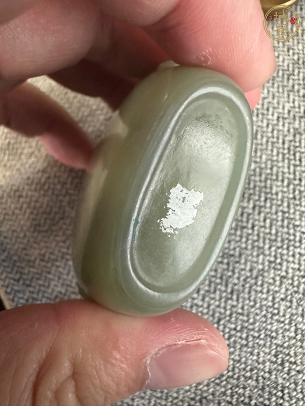 古玩玉器80年代仿清鋪首鼻煙壺真品鑒賞圖