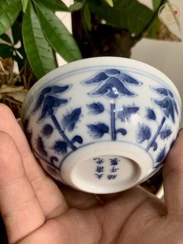 古玩陶瓷青花杯真品鑒賞圖