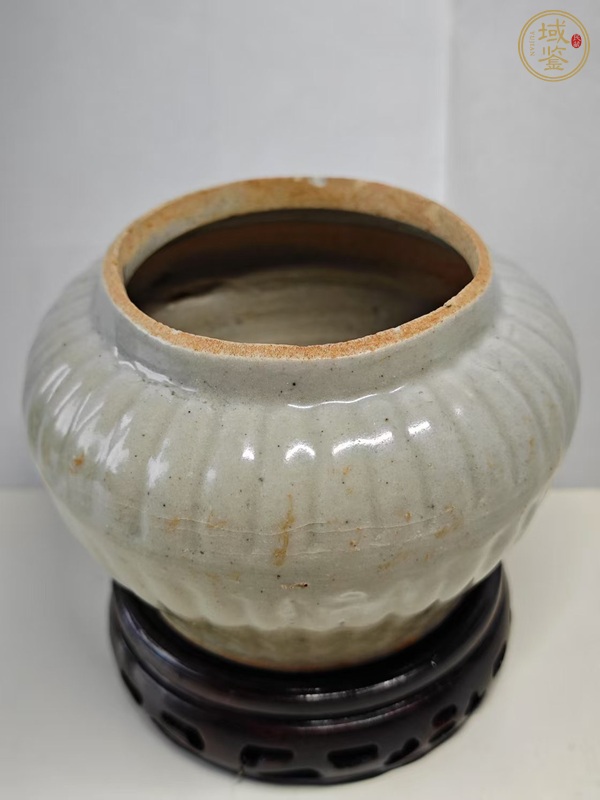 古玩陶瓷青白釉瓜棱罐真品鑒賞圖