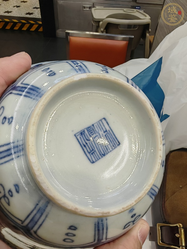 古玩清中期青花碗真品鑒賞圖