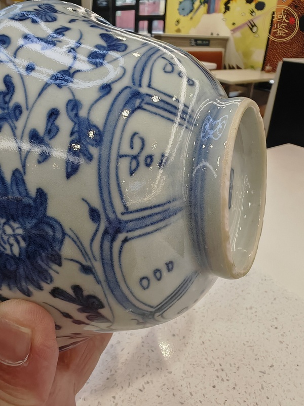 古玩陶瓷清中期青花碗真品鑒賞圖