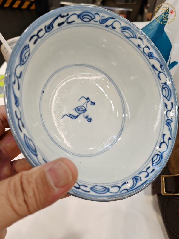 古玩陶瓷清中期青花碗真品鑒賞圖