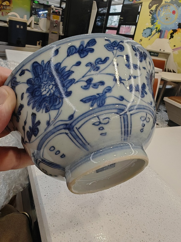 古玩陶瓷清中期青花碗真品鑒賞圖