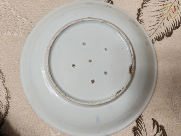 古玩陶瓷山水紋青花盤真品鑒賞圖