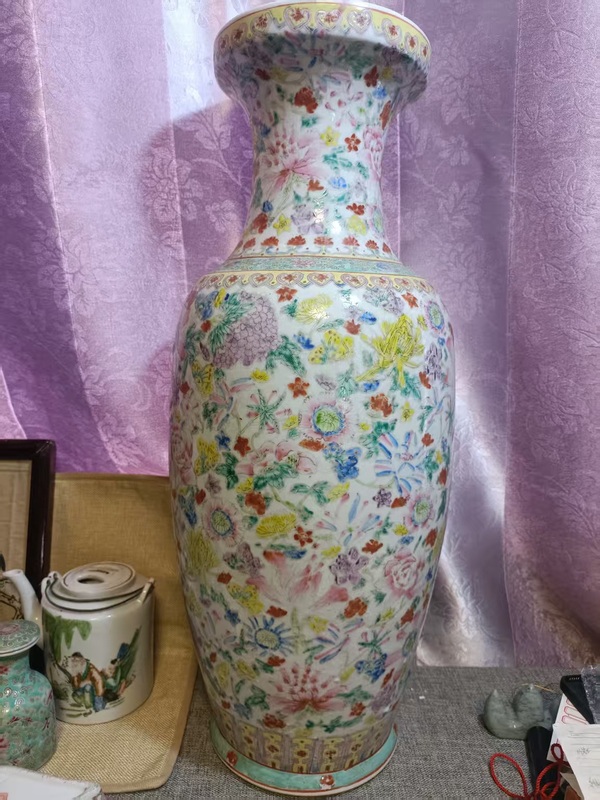 古玩轉賣創匯粉彩花卉紋盤口瓶拍賣，當前價格9999元