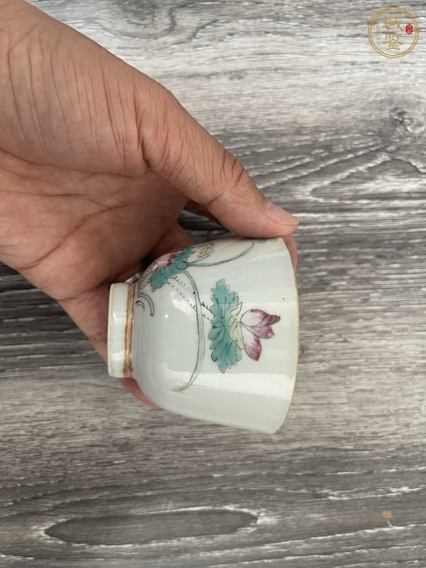 古玩陶瓷粉彩杯真品鑒賞圖