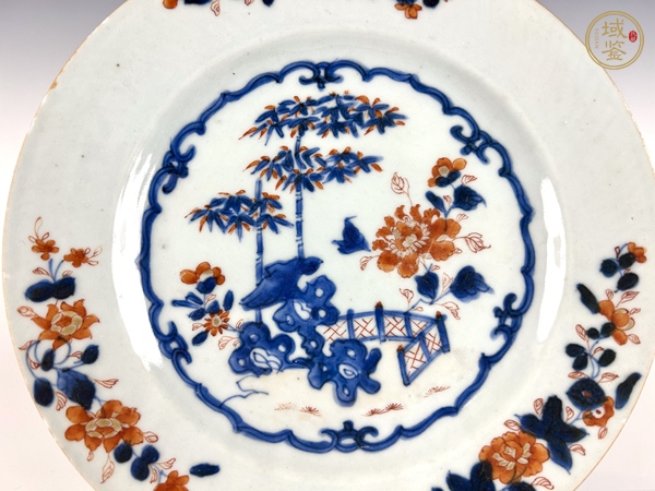古玩陶瓷清康熙 · 青花礬紅花卉盤真品鑒賞圖