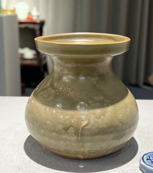 古玩陶瓷兩晉南北朝越窯青瓷盤口壺拍賣，當(dāng)前價(jià)格12000元