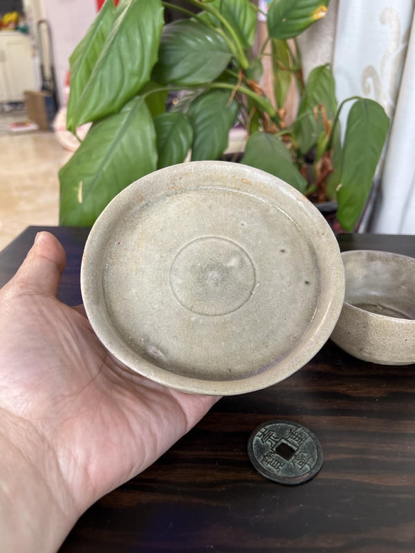 古玩陶瓷魏晉南北朝越窯青瓷杯和托拍賣，當(dāng)前價格6800元