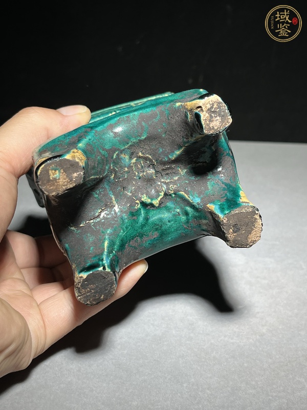 古玩陶瓷孔雀藍(lán)釉香爐真品鑒賞圖