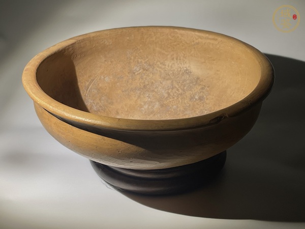 古玩陶瓷仰韶文化陶盆真品鑒賞圖