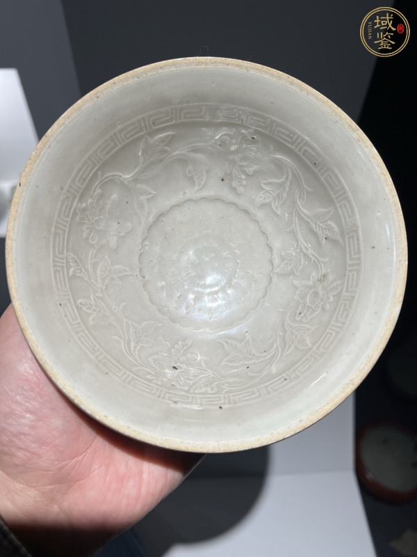 古玩陶瓷青白釉花卉紋碗真品鑒賞圖
